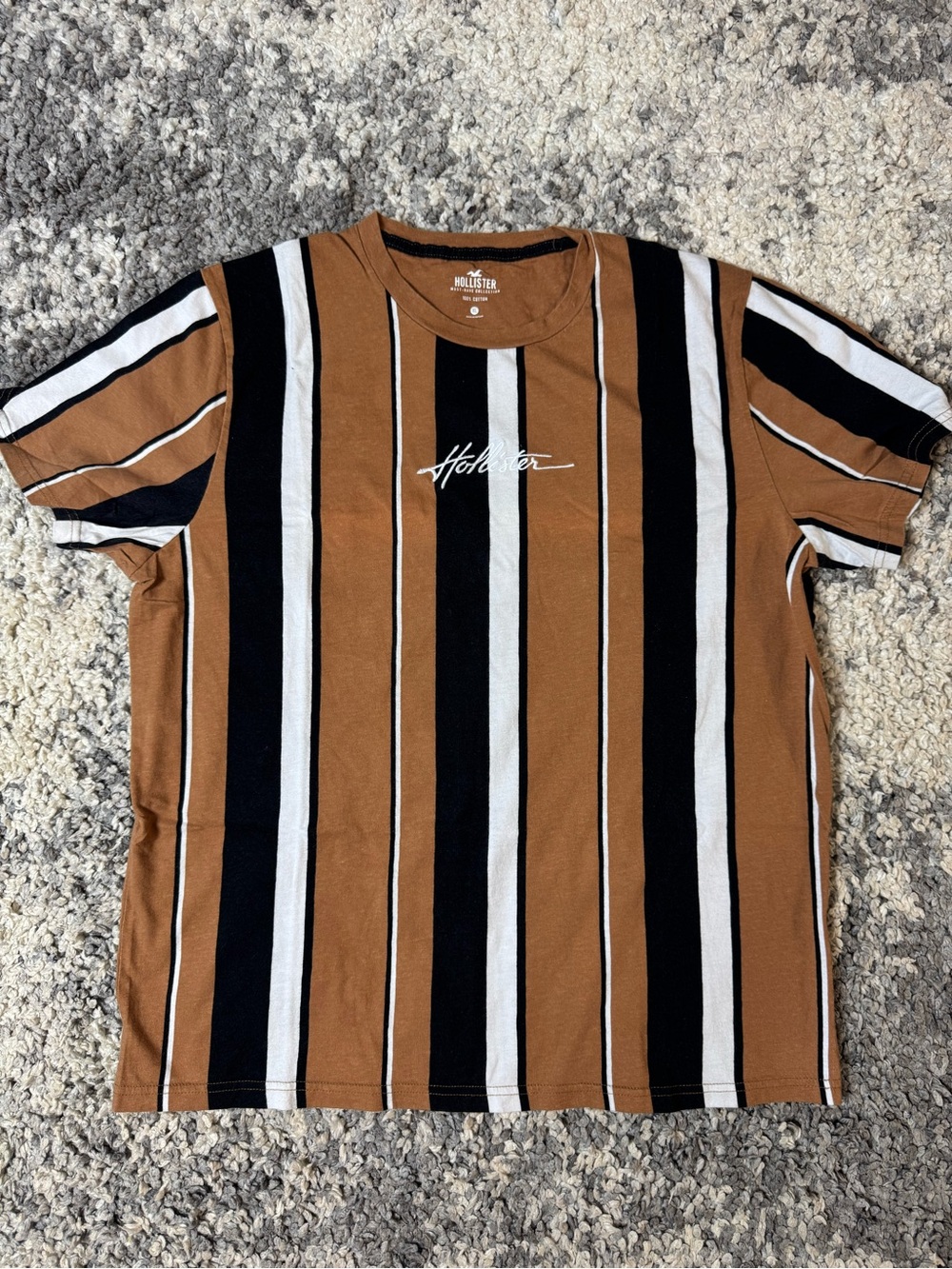 Hollister, Men's Brown Black White Vertical Stripe Tee, Striped Tshirt, XL